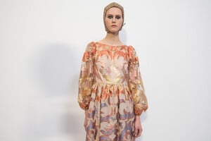 dior-hc-bks-v-rs19-7560.thumb.jpg.0e0adbd54572653d7d328be4dcaadaf3.jpg