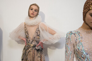 dior-hc-bks-v-rs19-7603.thumb.jpg.1eea5cc1fa2e3603d3eb8328425f4141.jpg