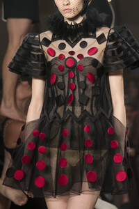 dior-hc-clp-rs19-0739.thumb.jpg.33443e64603d2f1196804dc11e088fac.jpg