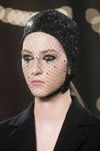 dior-hc-clp-rs19-0867.thumb.jpg.246c3c412b1456bb6c702d7e65e479e2.jpg