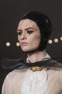 dior-hc-clp-rs19-0899.thumb.jpg.6f213ffec6e65272212f02d9ccb6068d.jpg