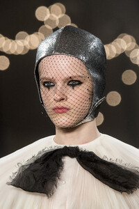 dior-hc-clp-rs19-1270.thumb.jpg.1cbe22ad3cda69658791fa69c5222029.jpg