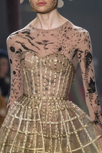 dior-hc-clp-rs19-1283.thumb.jpg.e1c34f227231e0198d777b80773bb64e.jpg