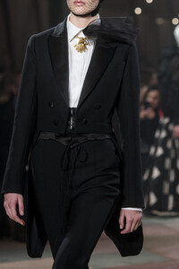 dior-hc-clp-rs19-1460.thumb.jpg.b164dc5a5fd6ccb947893e10d3be17f8.jpg