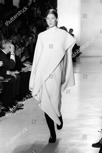 donna-karan-fall-1999-rtw-new-york-shutterstock-editorial-6908494j.jpg