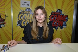 elizabeth-olsen-5th-german-comic-con-in-dortmund-04-13-2019-0.jpg