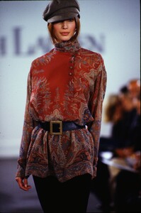 fashion-photography-archive-image-work-image----batch1----fullSize----103889_103889-28_0127_fs.jpg.thumb.jpg.0d905f09defea7341a63af7ad1f9a468.jpg