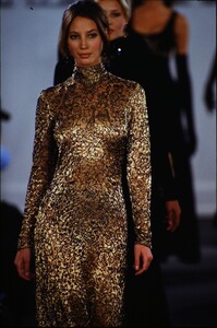 fashion-photography-archive-image-work-image----batch1----fullSize----103889_103889-28_0131_fs.jpg.thumb.jpg.587115ff4a17efff8ef4621136ebda1a.jpg