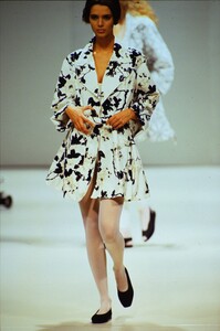 fashion-photography-archive-image-work-image----batch1----fullSize----103911_103911-4_0026_fs.jpg.thumb.jpg.a9e87a3b3b862f7472f1eeba640a53f0.jpg