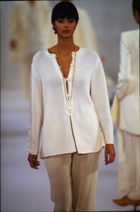 fashion-photography-archive-image-work-image----batch1----fullSize----103911_103911-75_0027_fs.jpg.thumb.jpg.a2919e25c578be356edbcaa69db860f3.jpg