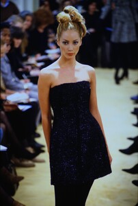fashion-photography-archive-image-work-image----batch11WM----fullSize----103656_103656-2_0012_fs.jpg.thumb.jpg.93c50fa64cc017663143b9616489dcf9.jpg