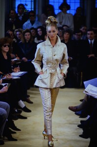 fashion-photography-archive-image-work-image----batch11WM----fullSize----103656_103656-2_0044_fs.jpg.thumb.jpg.1d0445482daa0867f2bef050273c20d3.jpg