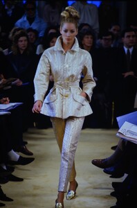fashion-photography-archive-image-work-image----batch11WM----fullSize----103656_103656-2_0081_fs.jpg.thumb.jpg.679938a27e3cdd591dbe46d7473ff55b.jpg