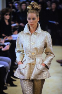 fashion-photography-archive-image-work-image----batch11WM----fullSize----103656_103656-2_0090_fs.jpg.thumb.jpg.1df26e2b6236832244d5a216d9e0af5b.jpg