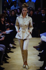 fashion-photography-archive-image-work-image----batch11WM----fullSize----103656_103656-2_0149_fs.jpg.thumb.jpg.070d6ca85dd1621cf401fcd9e6771537.jpg