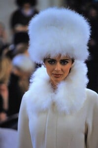 fashion-photography-archive-image-work-image----batch11WM----fullSize----103656_103656-2_0166_fs.jpg.thumb.jpg.7557ff96c04d01757cfb16a16cbc3ce9.jpg
