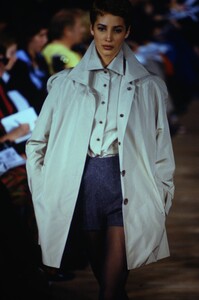 fashion-photography-archive-image-work-image----batch17----fullSize----104447_104447-43_0006_fs.jpg.thumb.jpg.a78ca4cfc4b9ee4e934a34005e33ea15.jpg