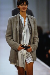 fashion-photography-archive-image-work-image----batch19----fullSize----103465_103465-1_0042_fs.jpg.thumb.jpg.4b4f7bb521b3d40a942e3fd9dcb63391.jpg