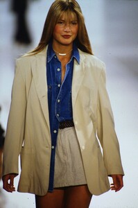 fashion-photography-archive-image-work-image----batch19----fullSize----103465_103465-1_0179_fs.jpg.thumb.jpg.c1abed339d09a4815b4a45060f3c0b5e.jpg