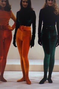 fashion-photography-archive-image-work-image----batch22WM----fullSize----104013_104013-7_0023_fs.jpg.thumb.jpg.1694a9aff57ac928c9c154c2c47940fc.jpg