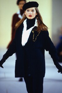 fashion-photography-archive-image-work-image----batch22WM----fullSize----104013_104013-8_0104_fs.jpg.thumb.jpg.93378c2e4090ed896f7c3de24a47ca02.jpg