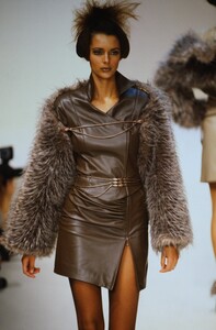 fashion-photography-archive-image-work-image----batch23WM----fullSize----104064_104064-8_0041_fs.jpg.thumb.jpg.749c28a41f1f065a09222d3c096f5f59.jpg
