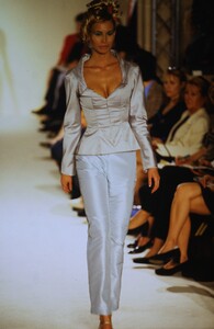 fashion-photography-archive-image-work-image----batch24----fullSize----104439_104439-8_0107_fs.jpg.thumb.jpg.1483b569c06b3f833e576470e8096f83.jpg