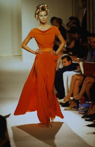 fashion-photography-archive-image-work-image----batch24----fullSize----104439_104439-8_0122_fs.jpg.thumb.jpg.620d46c0281e5865747187f56a38ba7b.jpg