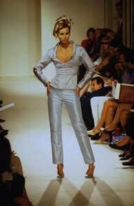 fashion-photography-archive-image-work-image----batch24----fullSize----104439_104439-8_0137_fs.jpg.thumb.jpg.73c445baa85e73746a41453aa7546c74.jpg