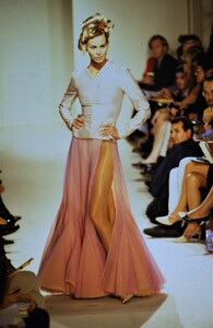 fashion-photography-archive-image-work-image----batch24WM----fullSize----104439_104439-8_0012_fs.jpg.thumb.jpg.4675ff66e4590a6abb2ba652b96348b2.jpg