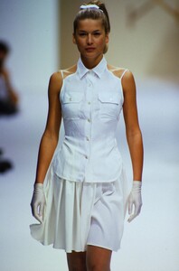 fashion-photography-archive-image-work-image----batch3----fullSize----103914_103914-16_0016_fs.jpg.thumb.jpg.4e973955c273f1d1becc903b7c42fbc9.jpg