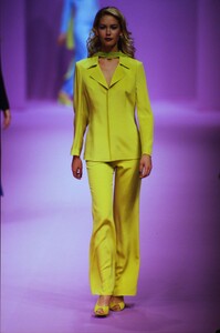 fashion-photography-archive-image-work-image----batch4----fullSize----103204_103204-4_0137_fs.jpg.thumb.jpg.e1ffba12069eb9504a9d0e573997964d.jpg