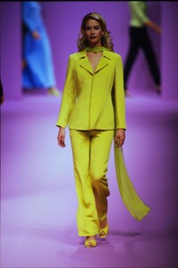 fashion-photography-archive-image-work-image----batch4----fullSize----103204_103204-4_0139_fs.jpg.thumb.jpg.ec44f93b1fba1d5f6810367b3f5c808b.jpg