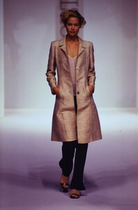 fashion-photography-archive-image-work-image----batch6----fullSize----103899_103899-13_0115_fs.jpg.thumb.jpg.375a399d8de2445d4522111b0460bd8a.jpg