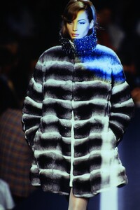 fashion-photography-archive-image-work-image----batch6WM----fullSize----103897_103897-13_0015_fs.jpg.thumb.jpg.2581c143293df72032c0329c2b5e7c49.jpg