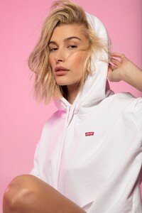 hailey-rhode-bieber-photoshoot-for-levi-s-april-2019-3.thumb.jpg.cd6857516f41b48781edf277c9fa5afd.jpg