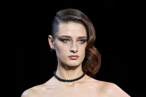 hobeika-hc-clp-rs19-5400.thumb.jpg.0897ec4130623f118fd368687feb17f9.jpg