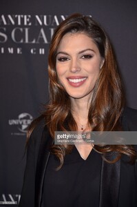 iris-mittenaere-attends-the-fifty-shades-freed-50-nuances-plus-clair-picture-id915053644.jpg