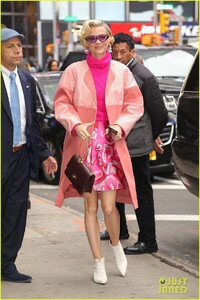 jaime-king-talks-about-injury-black-summer-05.jpg