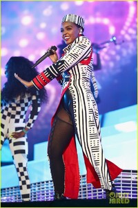 janelle-monae-ella-mai-coachella-performances-31.jpg