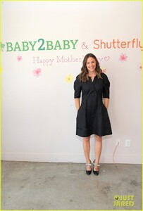 jennifer-garner-hosts-shutterfly-baby2baby-mothers-day-celebration-02.jpg