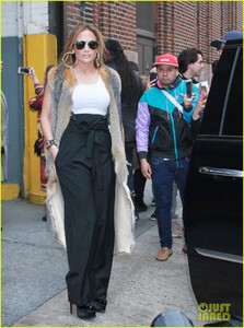jennifer-lopez-says-shes-exposing-herself-like-never-before-in-hustlers-10.jpg
