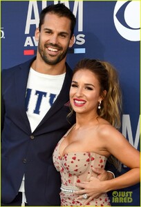 jessie-james-decker-eric-decker-acm-awards-04.jpg