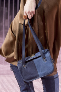 kate-spade-clp-rf19-1725.thumb.jpg.d6ba9d75847f48bb4e9da1fe0e1a24d2.jpg