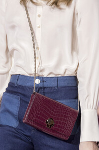 kate-spade-clp-rf19-1735.thumb.jpg.1a3e1ffd530934359e37181cb63eb5d7.jpg
