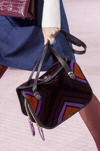 kate-spade-clp-rf19-1773.thumb.jpg.3b7ec023094e14165e8e7579b5db1dd0.jpg
