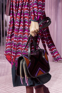 kate-spade-clp-rf19-1799.thumb.jpg.55ec0079597ecc02c5fa5b32db23e452.jpg
