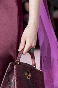 kate-spade-clp-rf19-1894.thumb.jpg.536dcdc7bf7efb394f0534618220a9e5.jpg