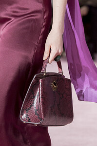 kate-spade-clp-rf19-1895.thumb.jpg.abb14102b1f9190b12bf78802b3d7216.jpg