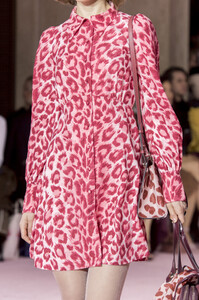 kate-spade-clp-rf19-1979.thumb.jpg.5ba3506655216cae7faee241ae00a525.jpg